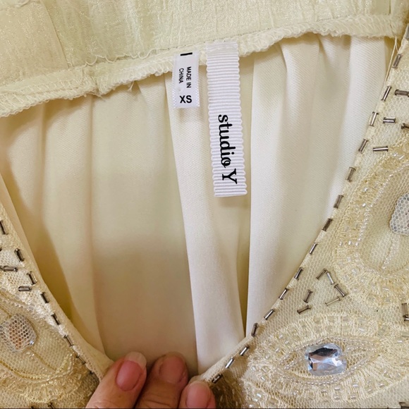 Studio Y Top - Picture 6 of 8